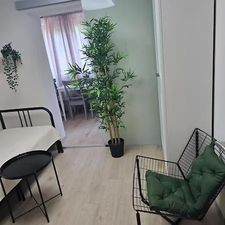 Bianka's Oasis In - Sleeps 7, Modern Comfort Апартаменты Вир